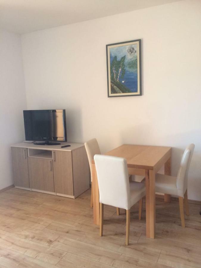 Apartmani "Grgic" Оміш Екстер'єр фото
