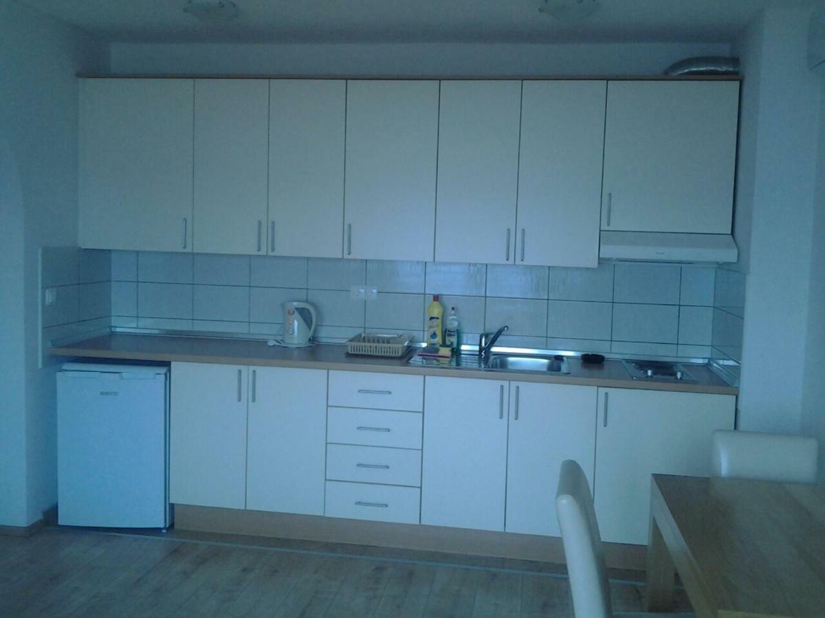 Apartmani "Grgic" Оміш Екстер'єр фото
