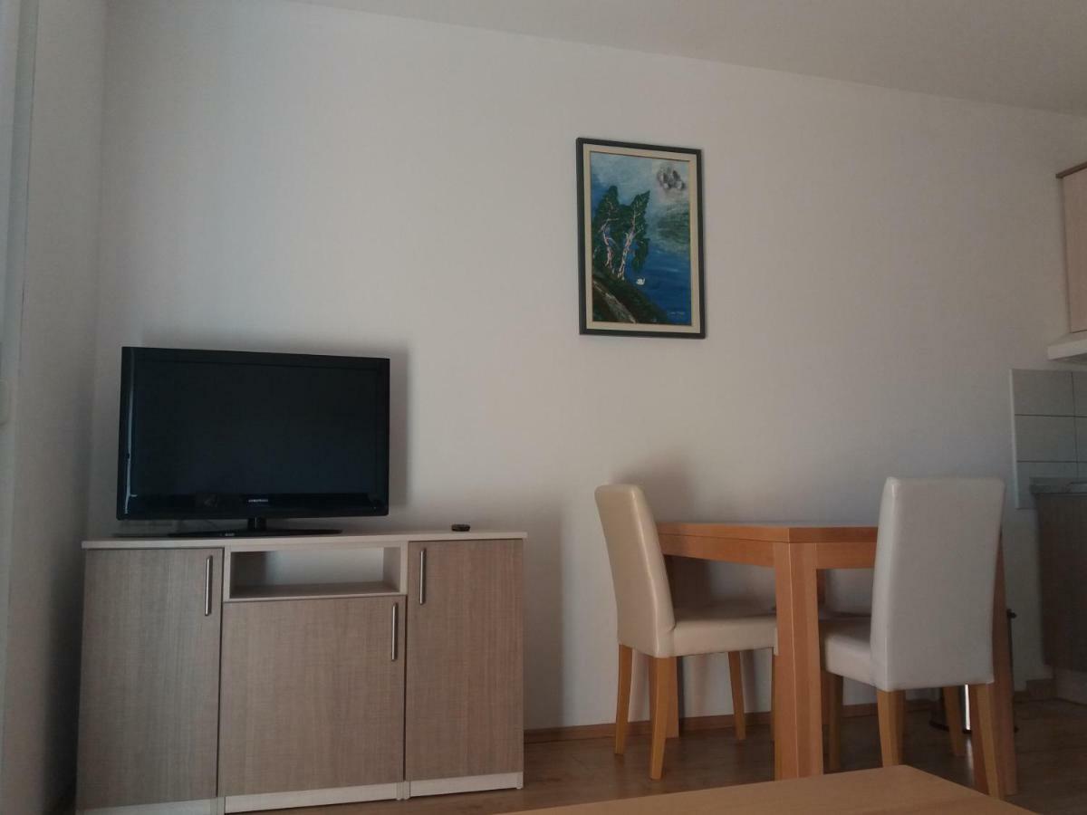 Apartmani "Grgic" Оміш Екстер'єр фото