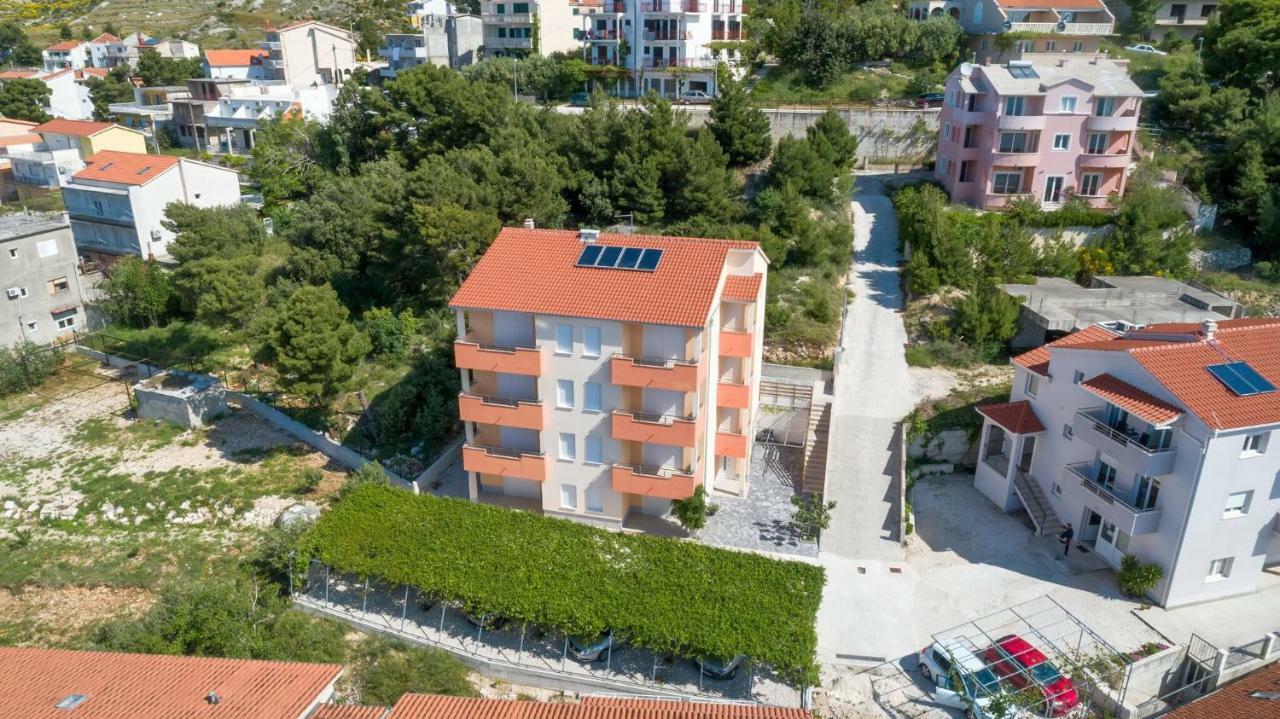 Apartmani "Grgic" Оміш Екстер'єр фото
