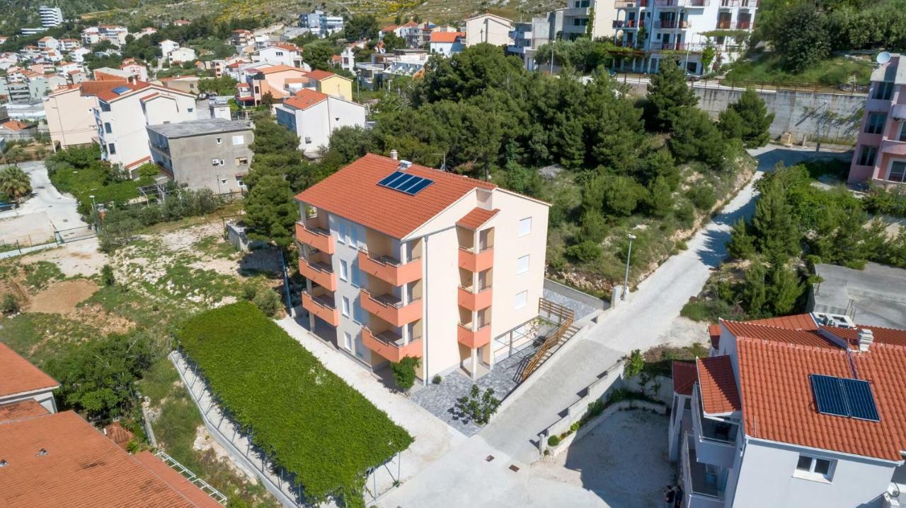 Apartmani "Grgic" Оміш Екстер'єр фото